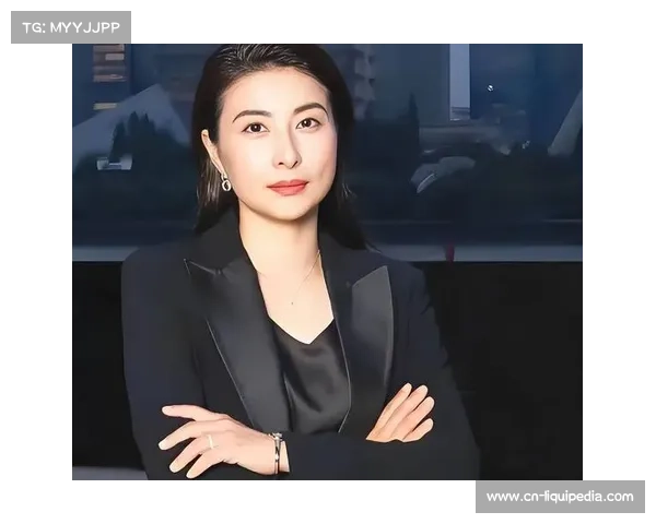 郭晶晶任国际泳联裁判,从跳水女皇到规则诠释者